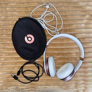 Beats Solo 2 White and Rose Gold Headphones